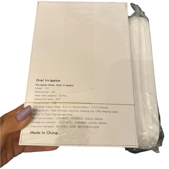 New sealed Oral Irrigator - Picture 2 of 3